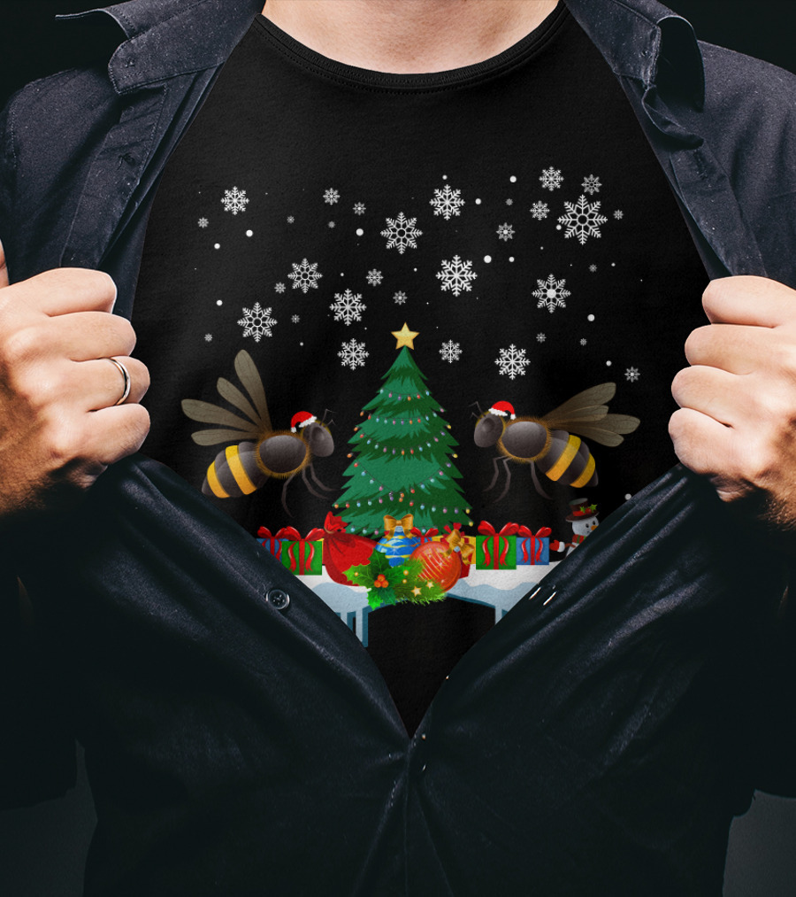 Bee Merry Christmas Tree Snowflakes Holiday Bees Santa Hats T-Shirt