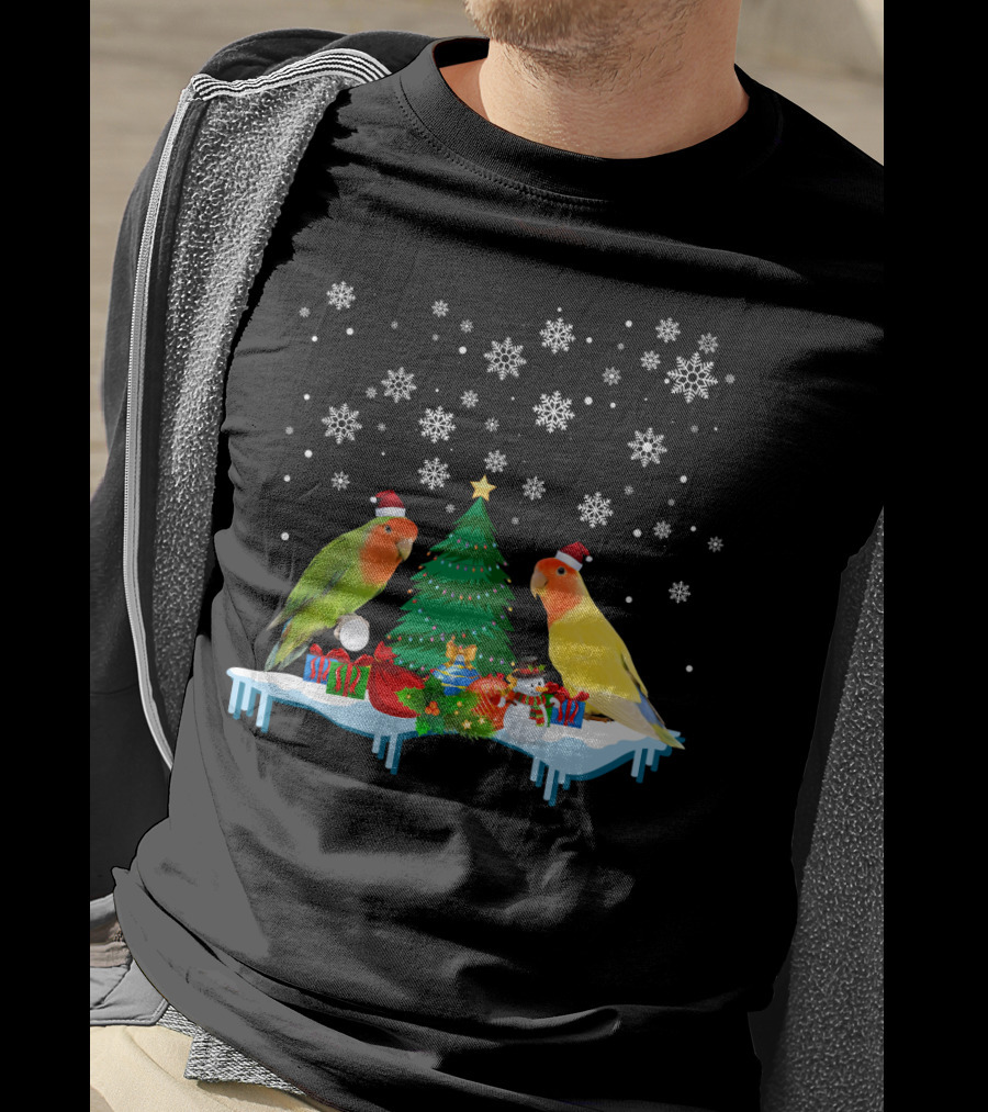 Lovebird Merry Christmas Snowflakes Tree Santa Hats T-Shirt