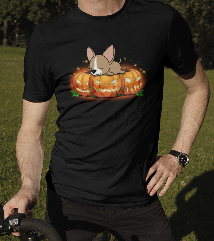 Chihuahua Sleeping On Halloween Pumpkins With Glowing Jack-O-Lanterns T-Shirt