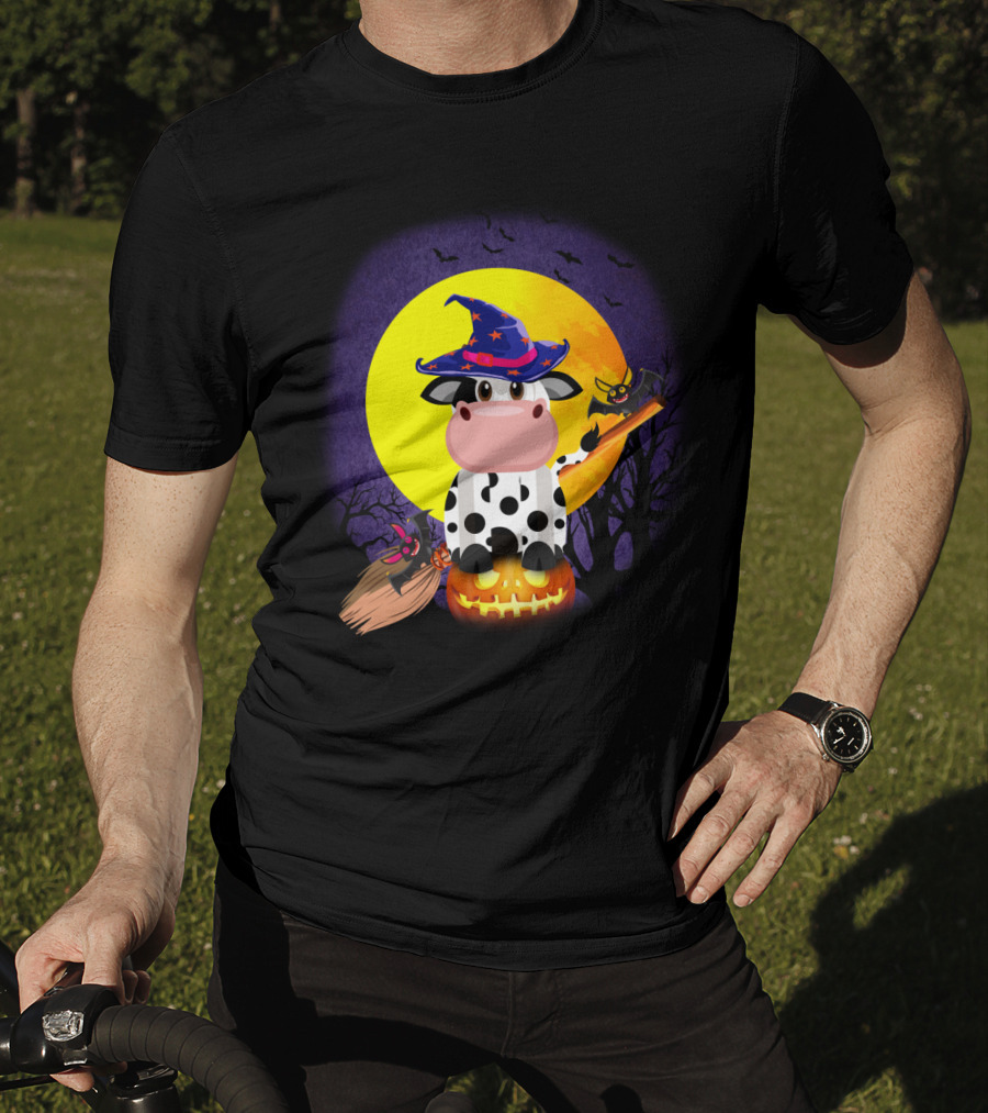 Cow Witch Spooky Halloween Full Moon Scene With Pumpkin And Broomstick T-Shirt