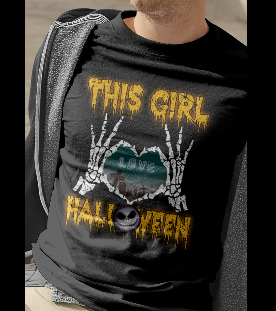 This Girl Love Halloween Skeleton Heart Graveyard Jack-O-Lantern T-Shirt