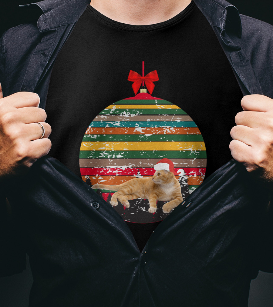 Christmas Vintagetees Cat In Santa Hat On Retro Striped Christmas T-Shirt