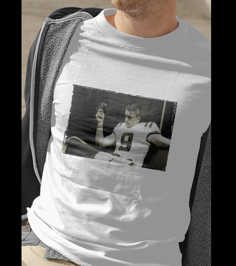 Smoking Joe Burrow Cigar Relaxing In Football Jersey Number 9 T-Shirt