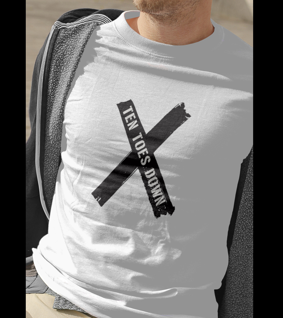 Deestroying Merch LIMITED Ten Toes Down X T-Shirt