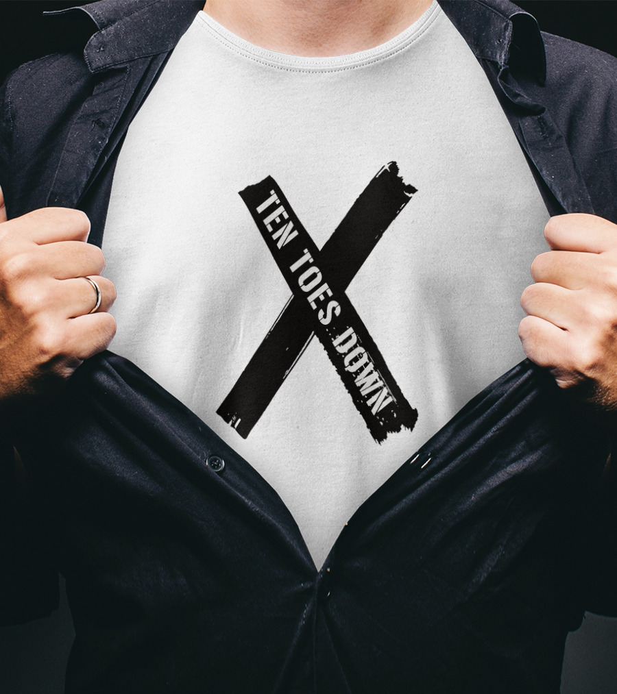 Deestroying Merch LIMITED Ten Toes Down X T-Shirt