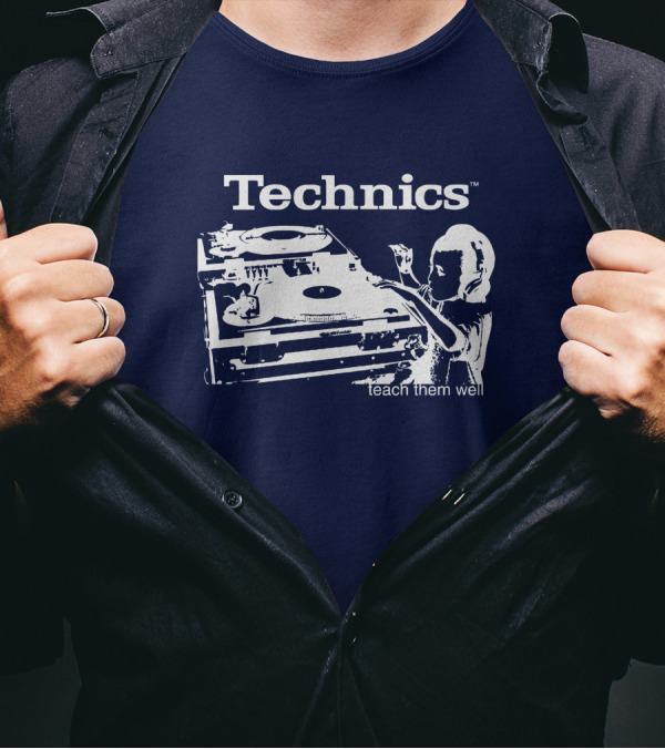 Technics Teach Them Well DJ Turntable And Child Headphones T-Shirt