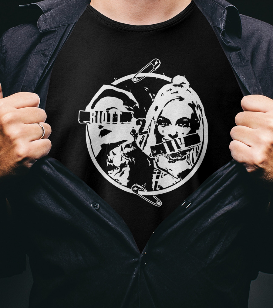 Riott Squad Riott 2 Liv Liv 2 Riott Authentic Safety Pin T-Shirt