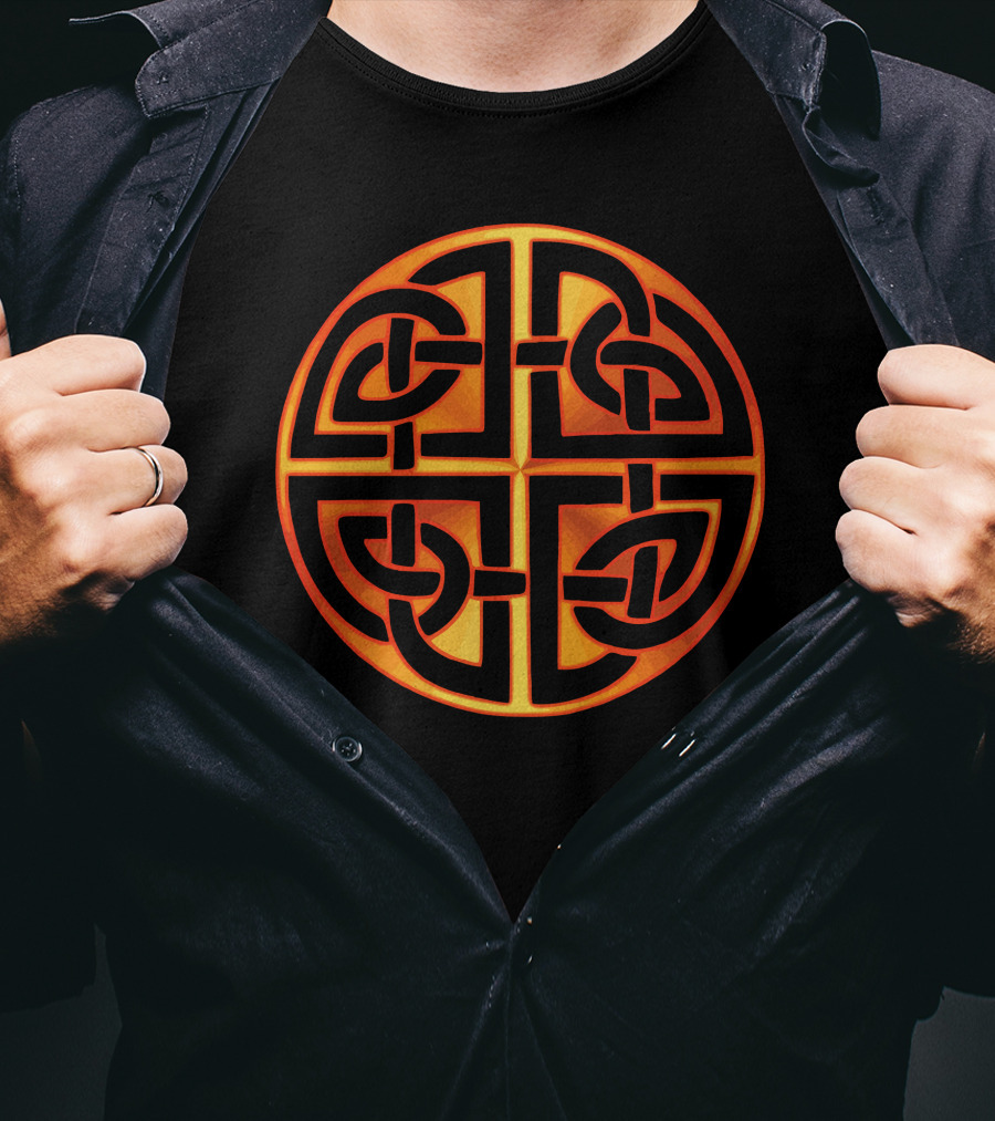 Shield Knot Celtic Symbol Oval Intricate T-Shirt