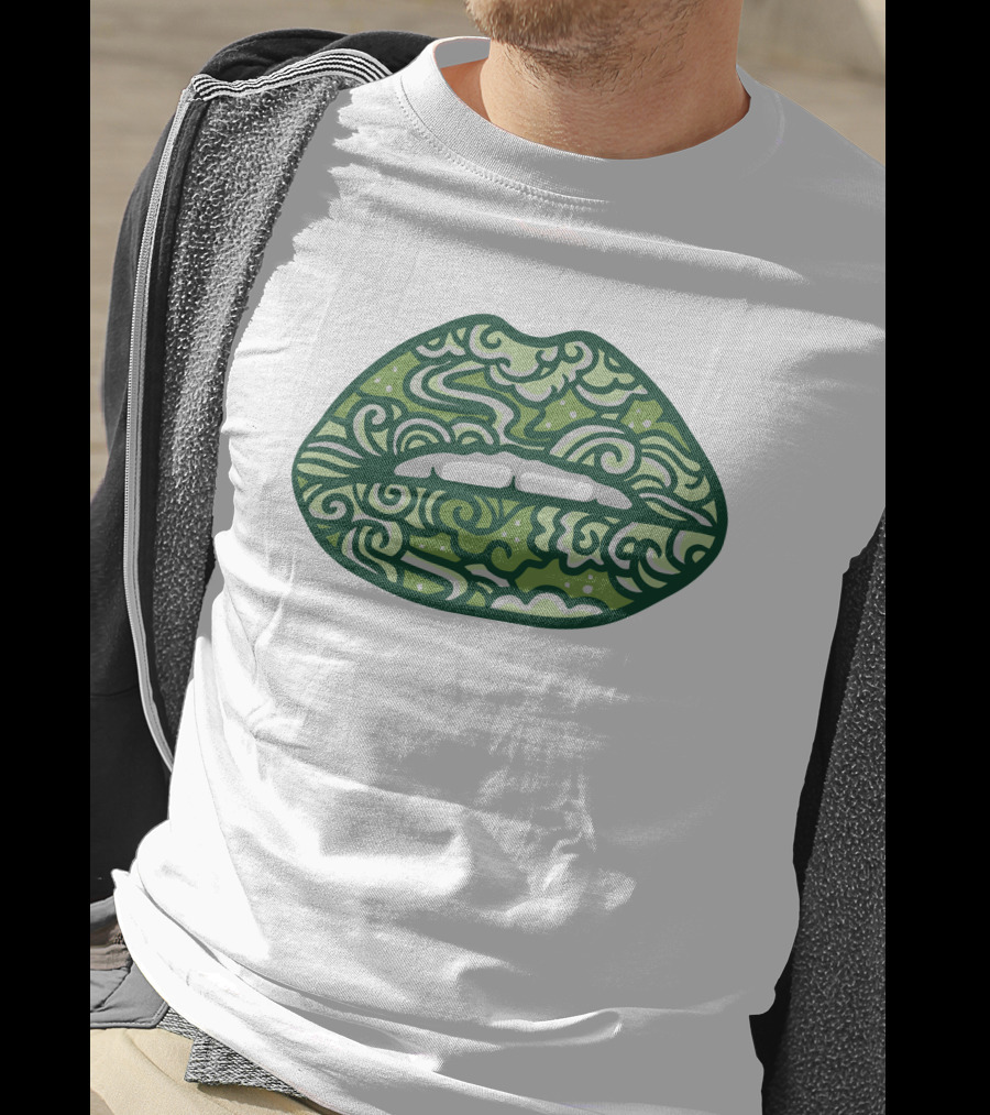 LXS TV Paisley Lips Green T-Shirt