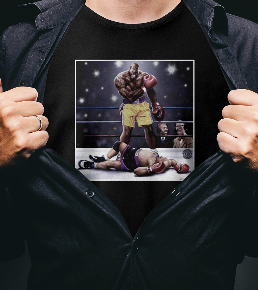 Shaquille O Neal And Chuck Boxing Match With Commentators T-Shirt