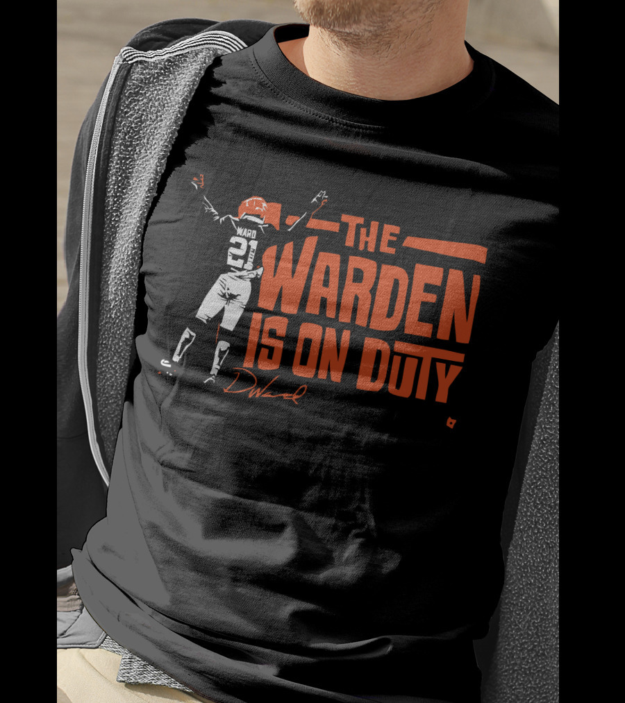 The Warden Denzel Ward Is On Duty 21 Signature Football T-Shirt