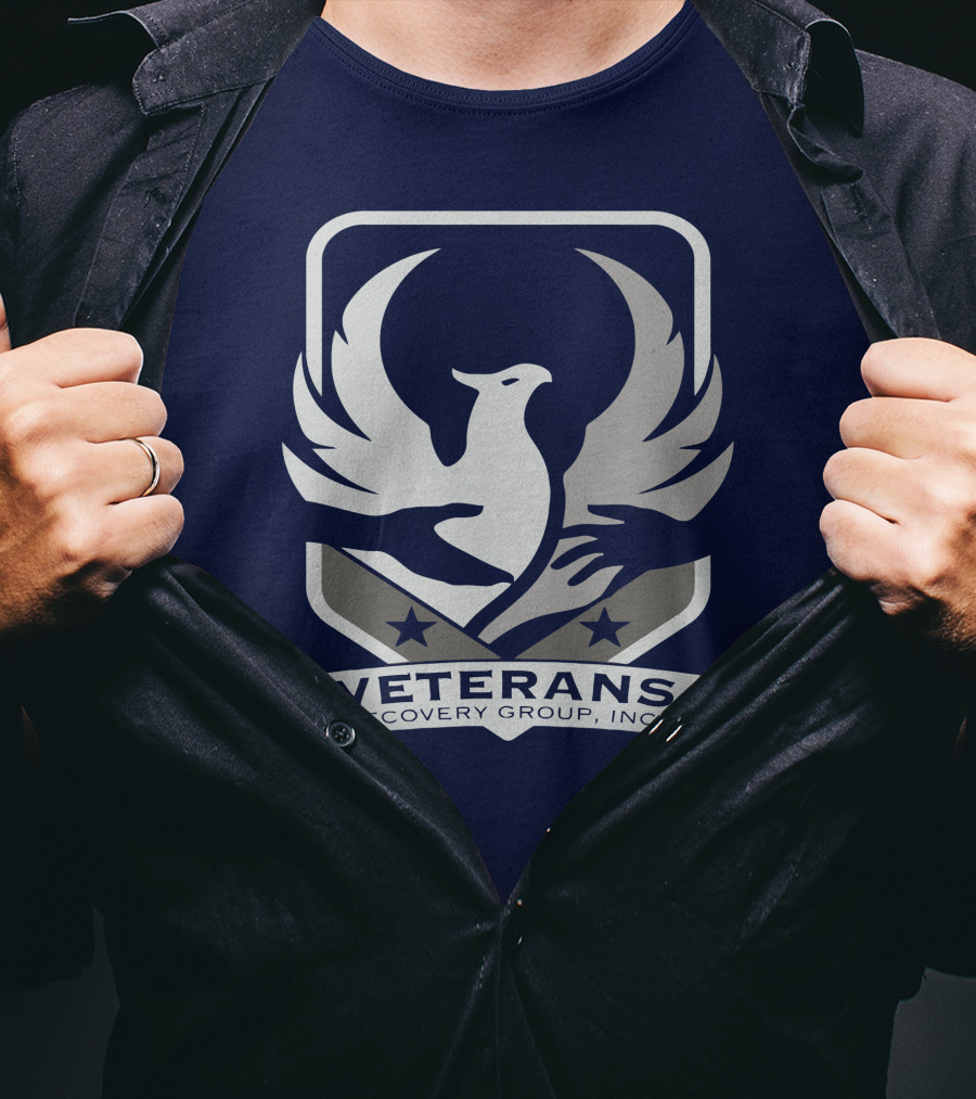 VETERANS RECOVERY GROUP INC Eagle Crest Badge T-Shirt