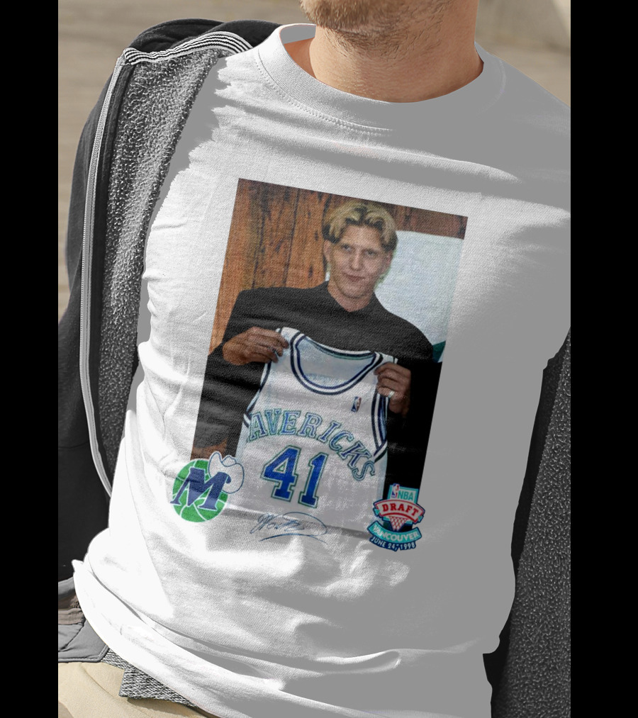 Dirk Nowitzki Mavericks NBA Draft Vancouver June 24 1998 T-Shirt