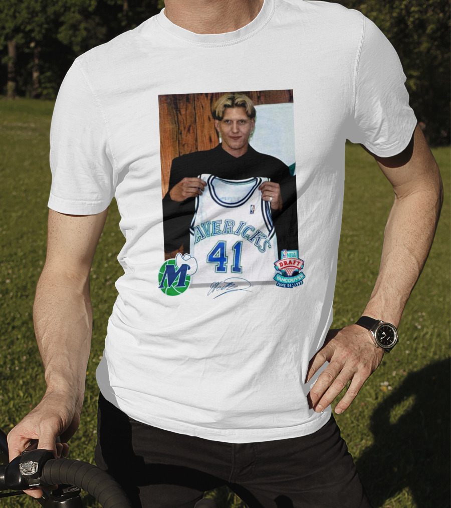 Dirk Nowitzki Mavericks NBA Draft Vancouver June 24 1998 T-Shirt