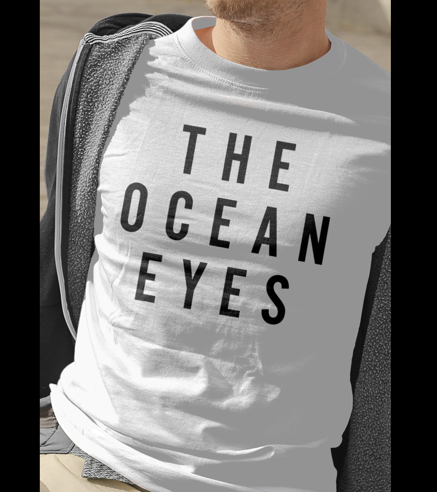 THE OCEAN EYES T-Shirt