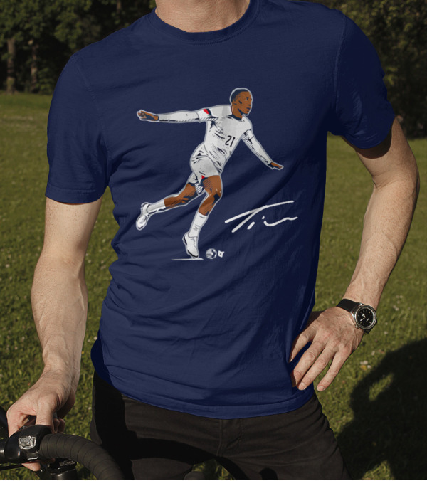 Timothy Weah Signature Soccer Art With Player 21 And Tim Autograph T-Shirt