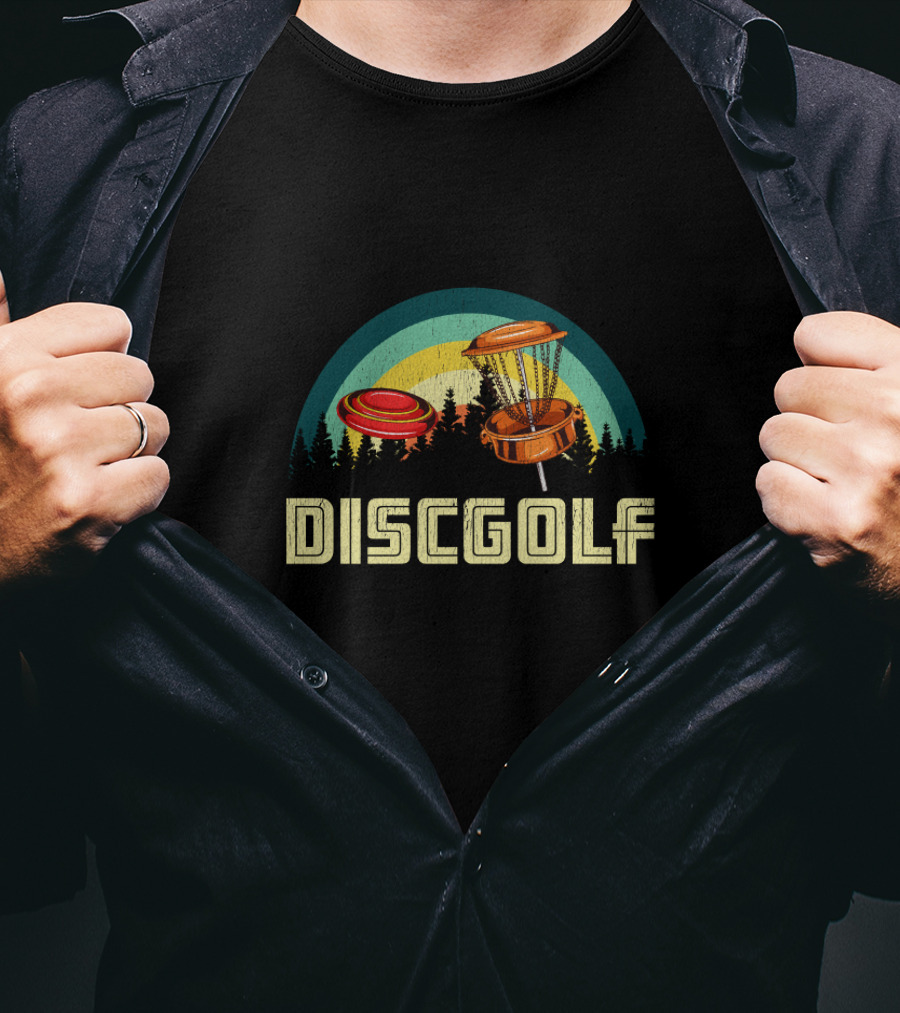 Vintage Disc Golf Frolf Frisbee 80s Style Retro Forest Scene T-Shirt