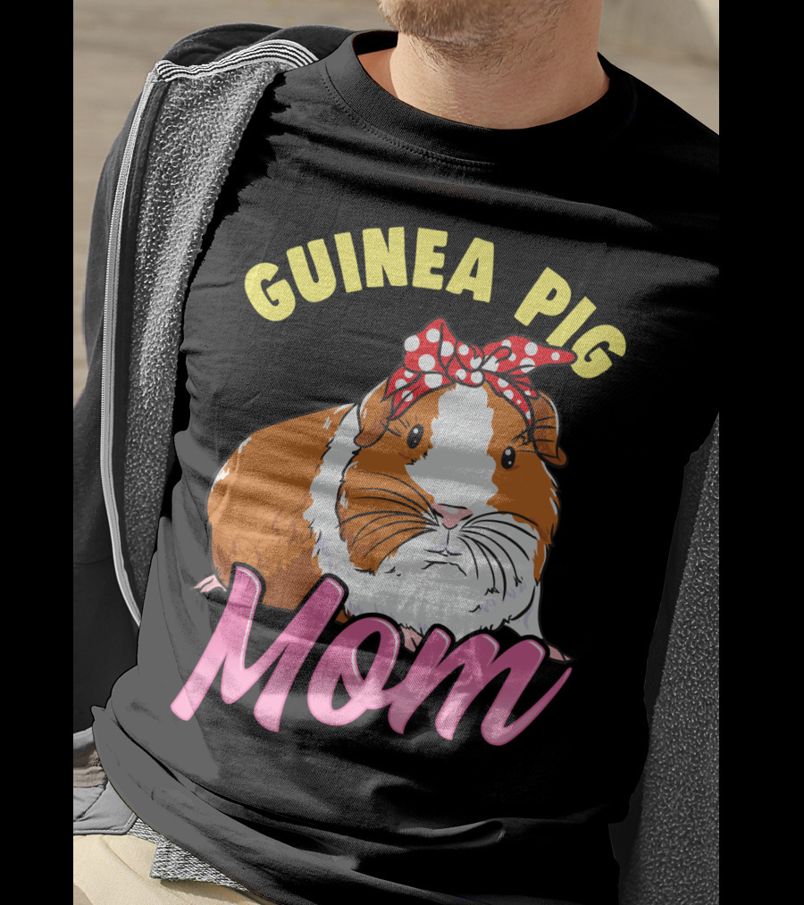 Guinea Pig Mom Wheek Squad Bow Tie Edition T-Shirt