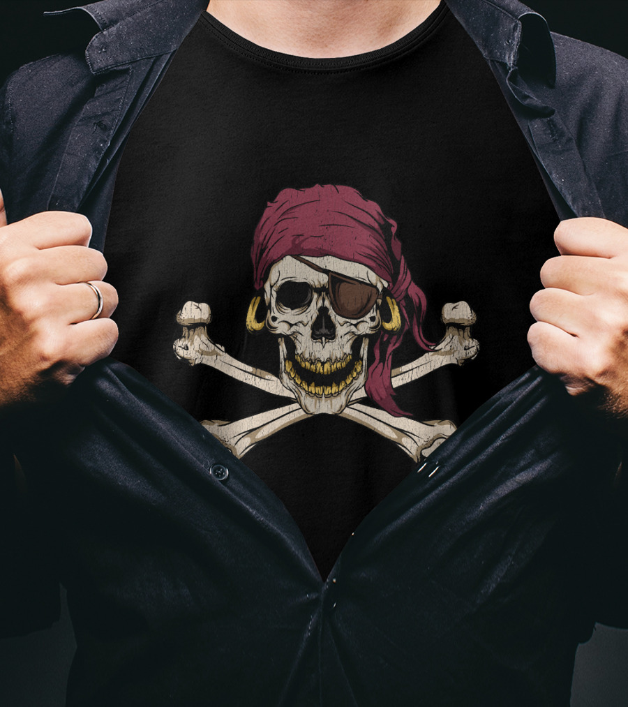 Pirate Jolly Roger Skull Crossbones Bandana Eyepatch Earring T-Shirt