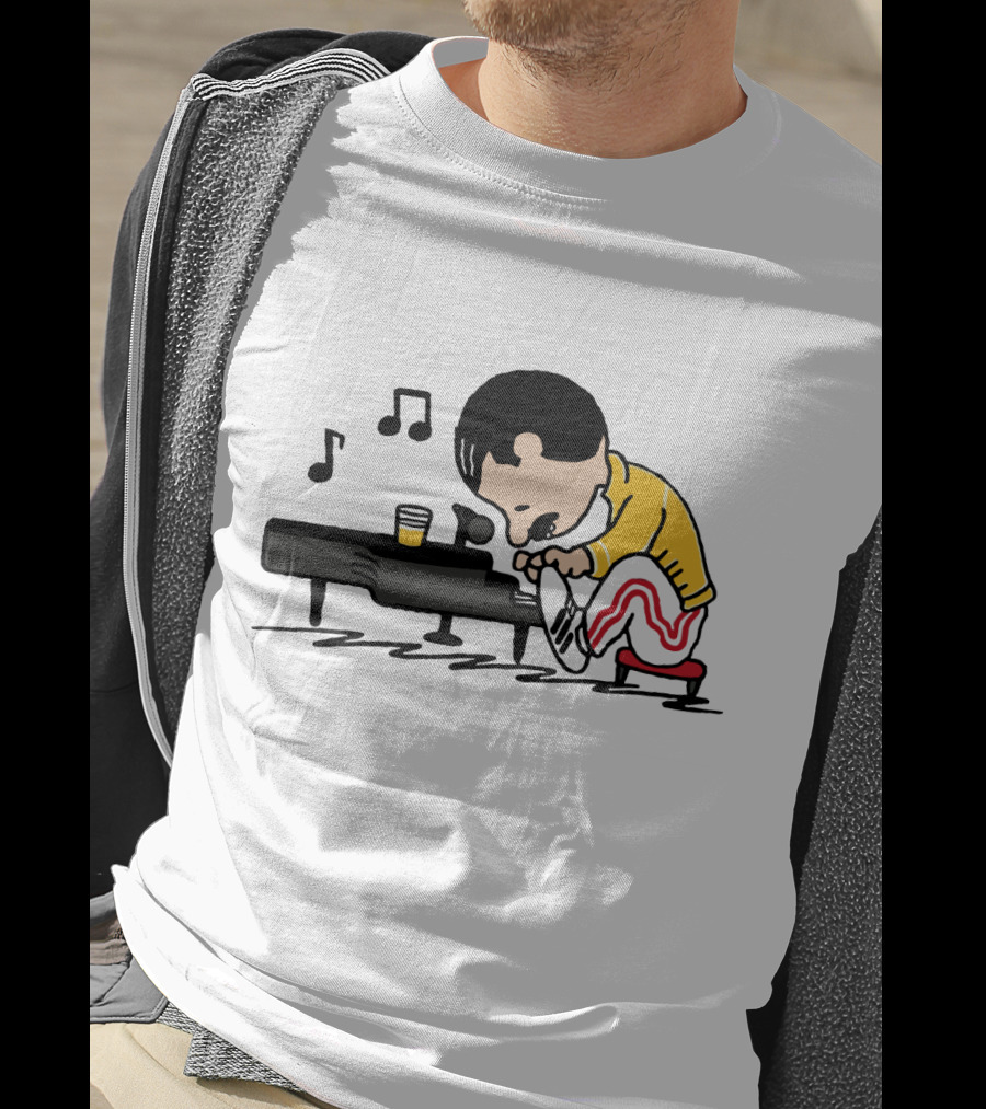 Freddie Mercury Peanuts Style Piano Playing Music Notes T-Shirt