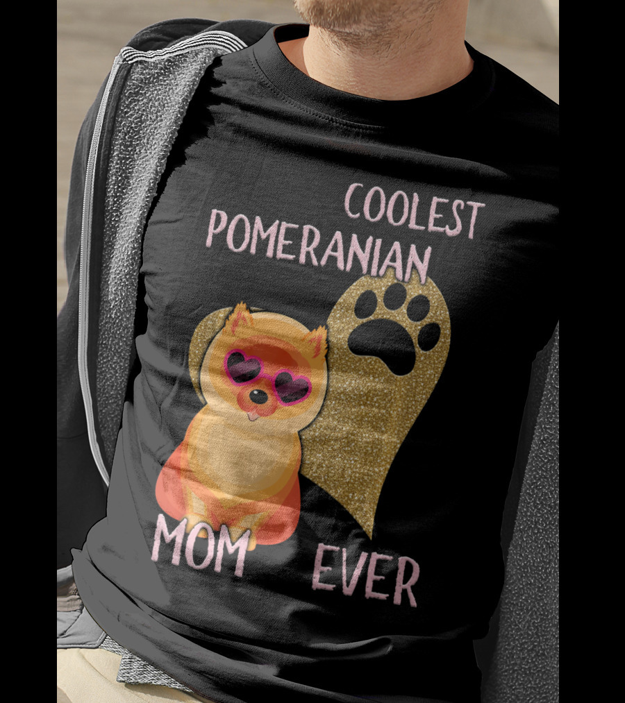 Coolest Pomeranian Mom Ever With Heart Paw Print And Sunglasses T-Shirt