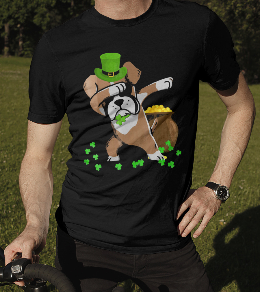 Boxer Dabbing St Patricks Day Dog With Leprechaun Hat And Pot Of Gold T-Shirt