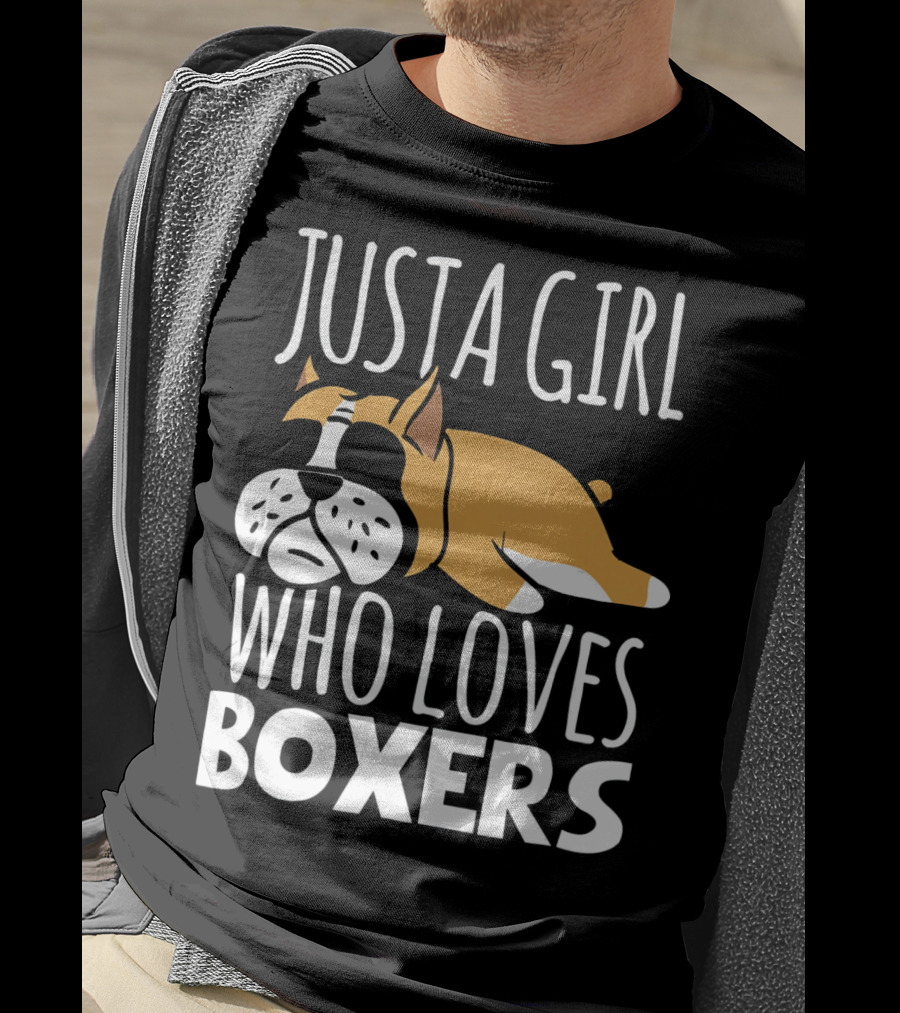 Just A Girl Who Loves Boxers Bulldog T-Shirt