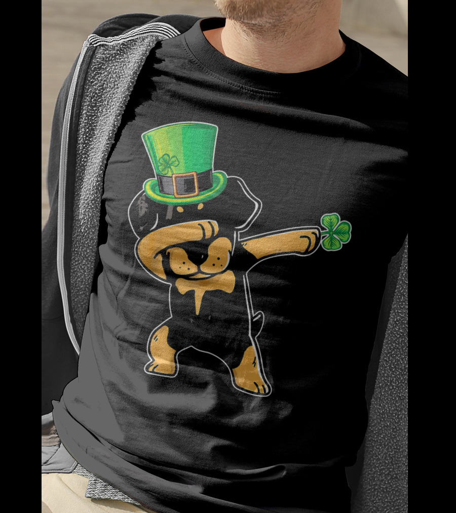 Funny St. Patrick's Day Rottweiler Dab Dabbing Dance With Green Hat And Shamrock T-Shirt