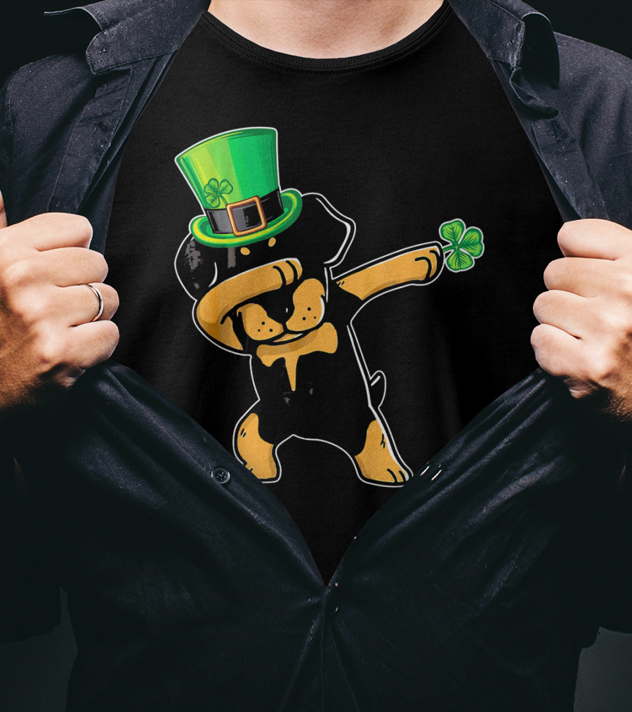 Funny St. Patrick's Day Rottweiler Dab Dabbing Dance With Green Hat And Shamrock T-Shirt