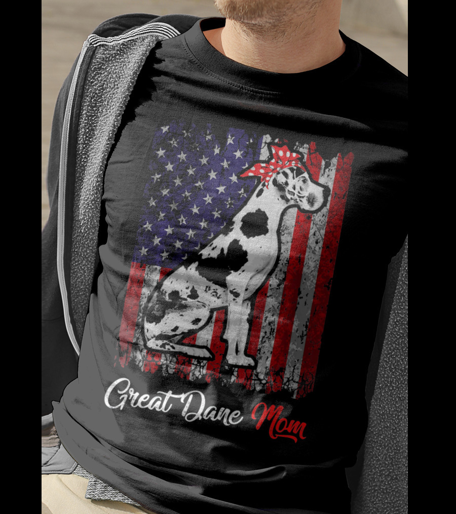 Great Dane Mom Patriotic USA Flag T-Shirt