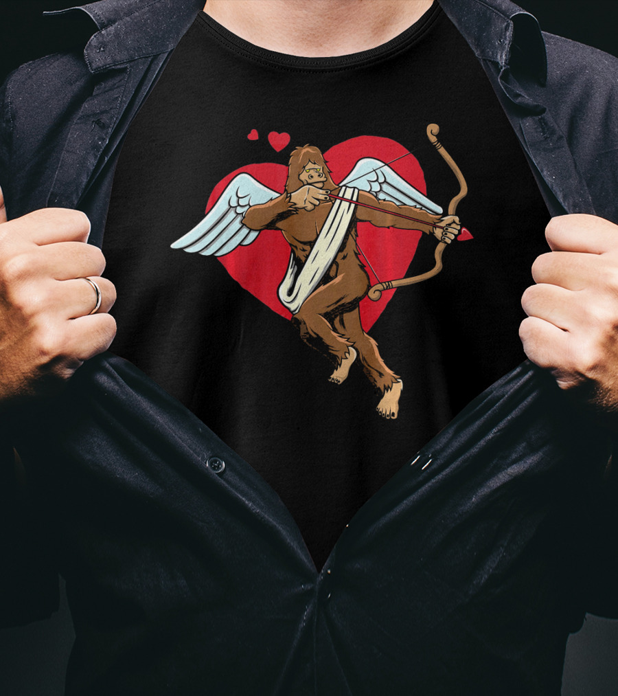Bigfoot Cupid Eros Sasquatch Valentine With Wings And Bow T-Shirt