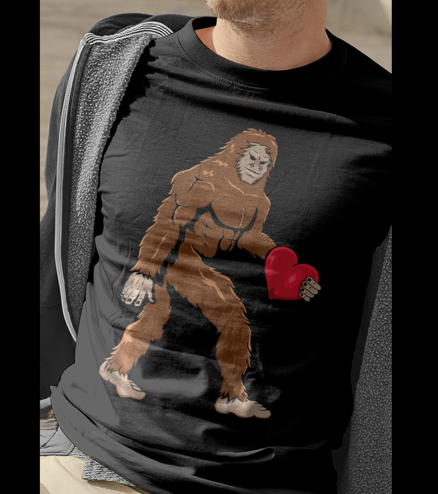 Bigfoot Holding Heart Sasquatch Valentines Day T-Shirt