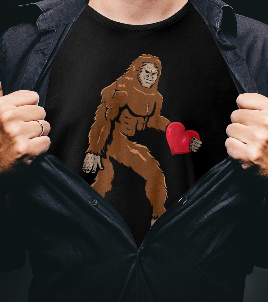 Bigfoot Holding Heart Sasquatch Valentines Day T-Shirt