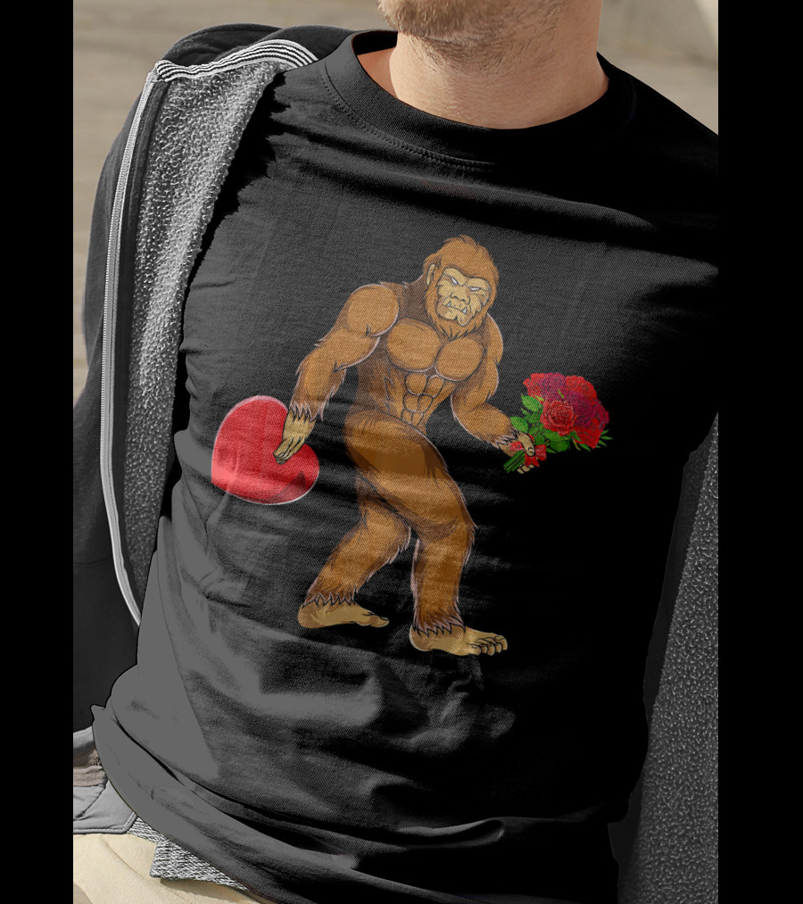 Bigfoot Heart Valentines Day Flowers T-Shirt