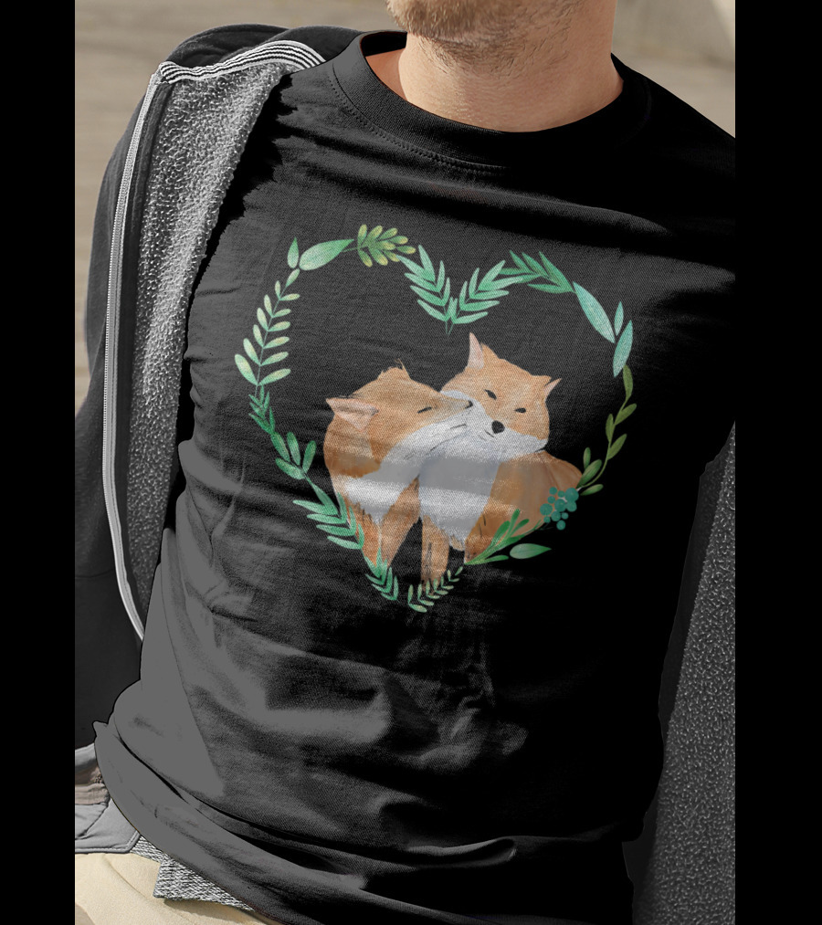 Cute Love Foxes Valentines Day Heart Greenery T-Shirt