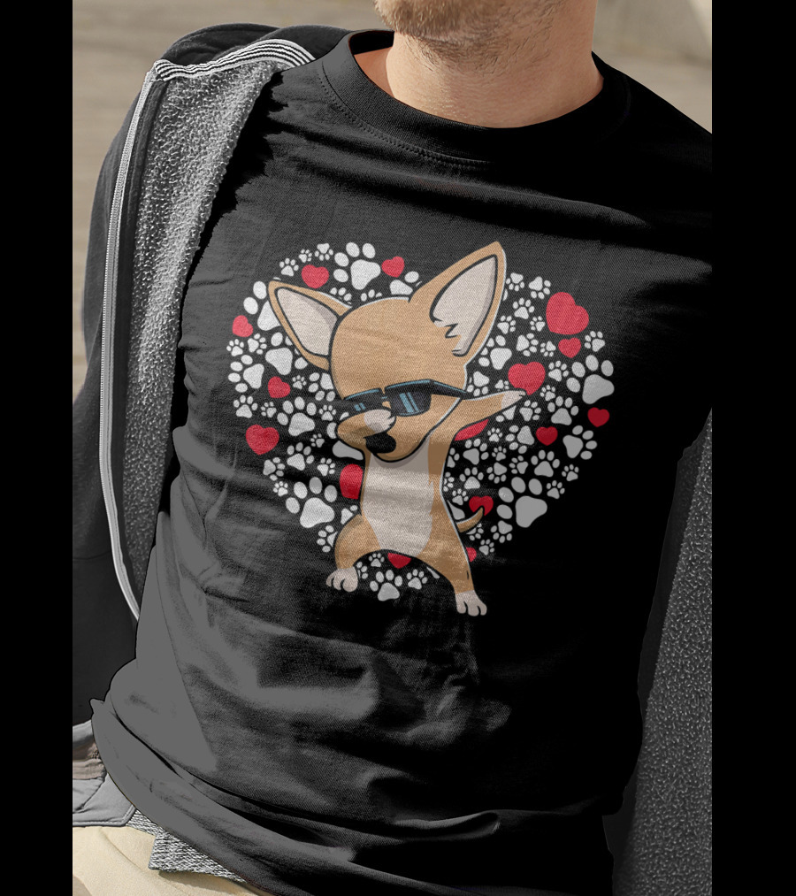 Chihuahua Dabbing Heart Paws Valentines Day Fun T-Shirt
