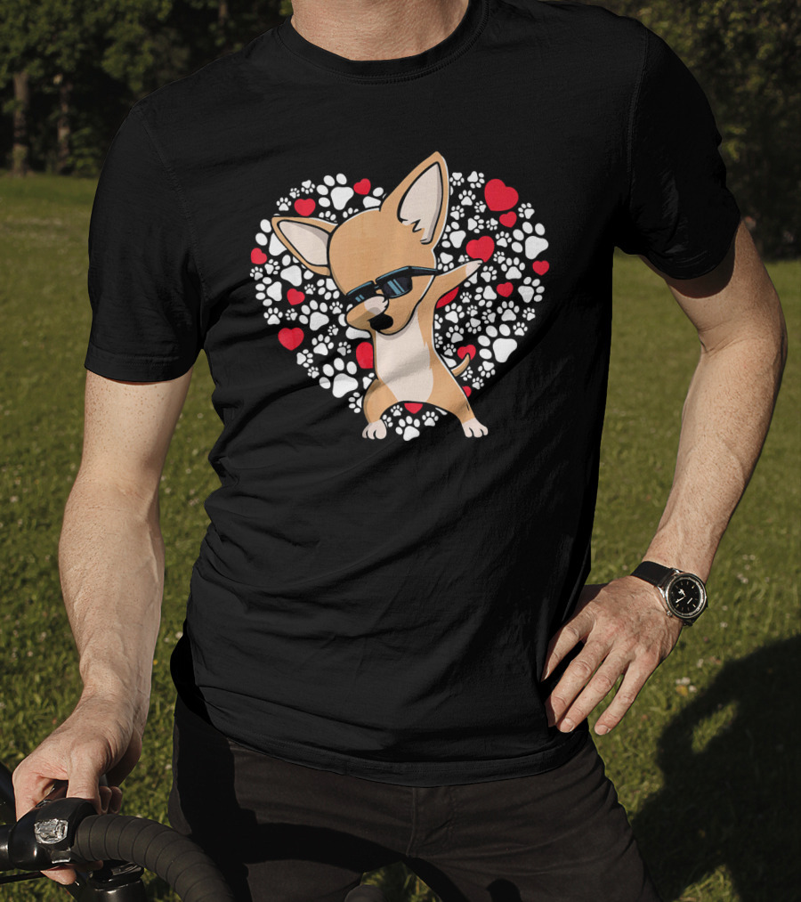 Chihuahua Dabbing Heart Paws Valentines Day Fun T-Shirt