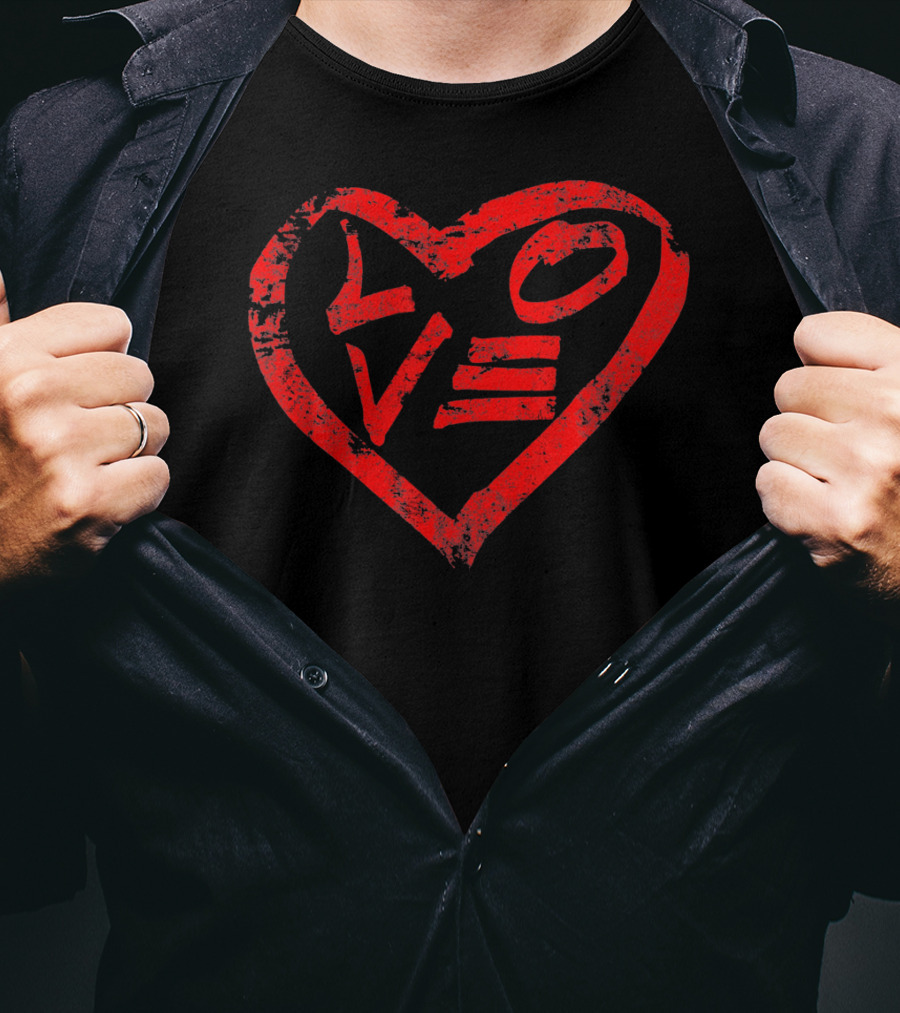 Cool Unique Love Heart Retro Vintage Love T-Shirt