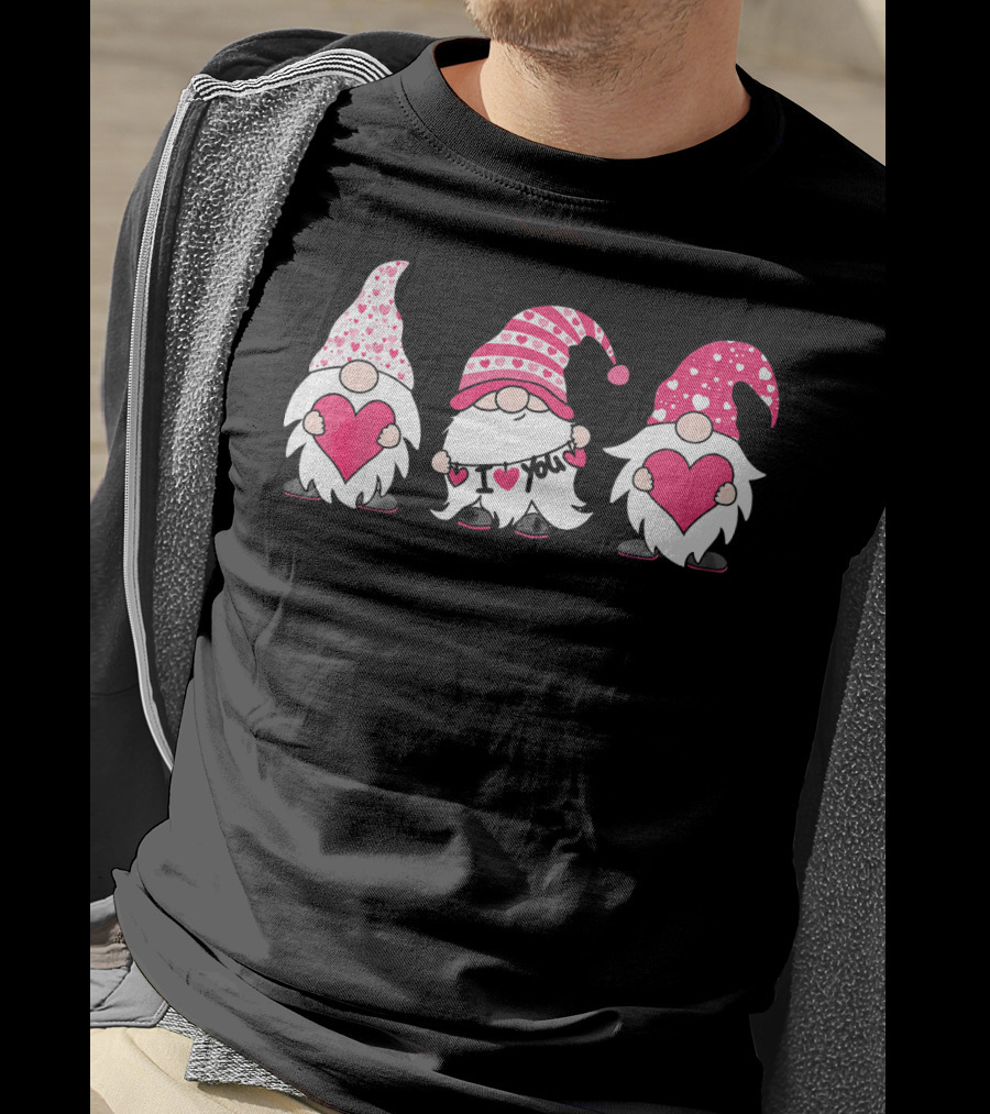 Cute Three Gnomes Holding I Love You Hearts T-Shirt
