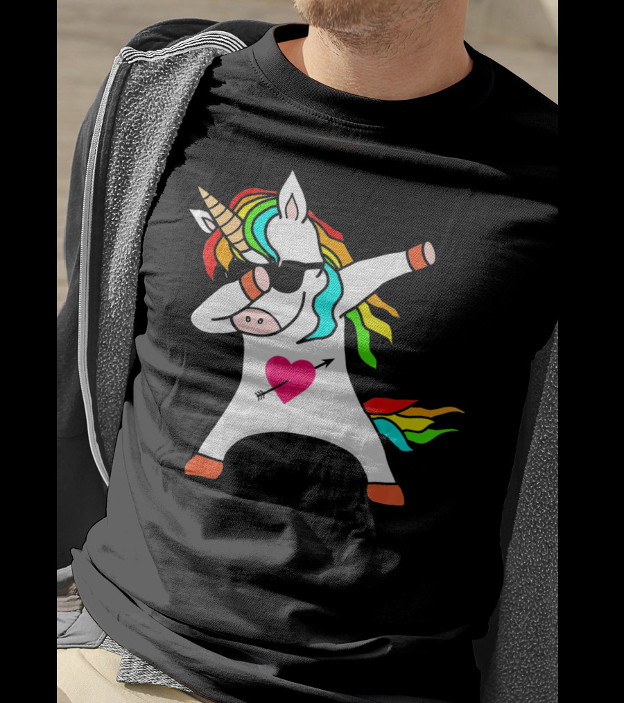 Funny Heart Valentines Day Dabbing Unicorn With Rainbow Mane And Sunglasses T-Shirt