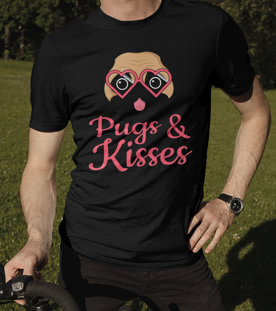 Pugs And Kisses Funny Valentines Day Humor T-Shirt