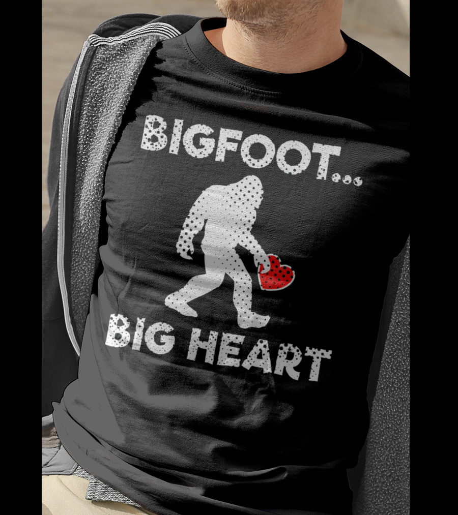 Bigfoot Big Heart Valentine's Day Funny Bigfoot Heart T-Shirt