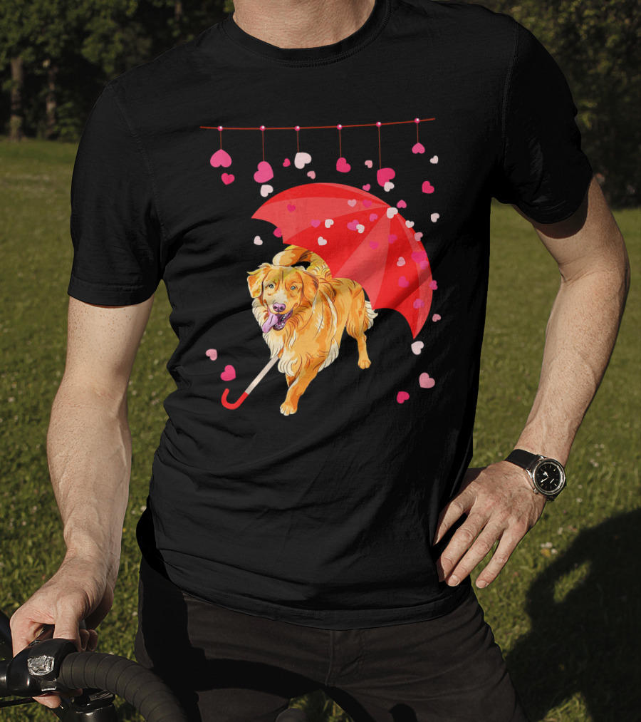 Golden Retriever With Umbrella And Falling Hearts Valentin T-Shirt
