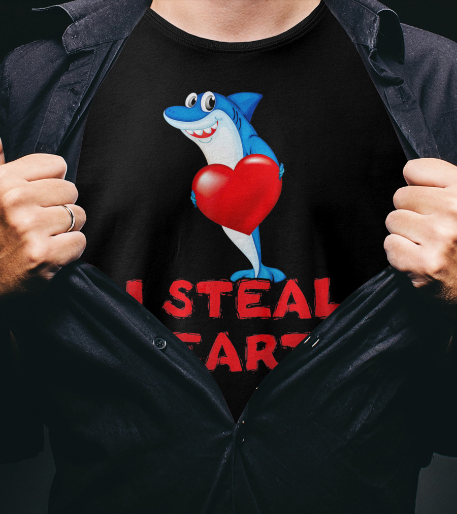 I Steal Hearts Shark Funny Valentines Day T-Shirt