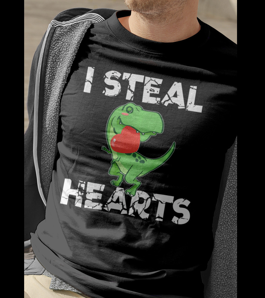 I Steal Hearts Dinosaur Valentine's Day T-Rex Holding Heart T-Shirt