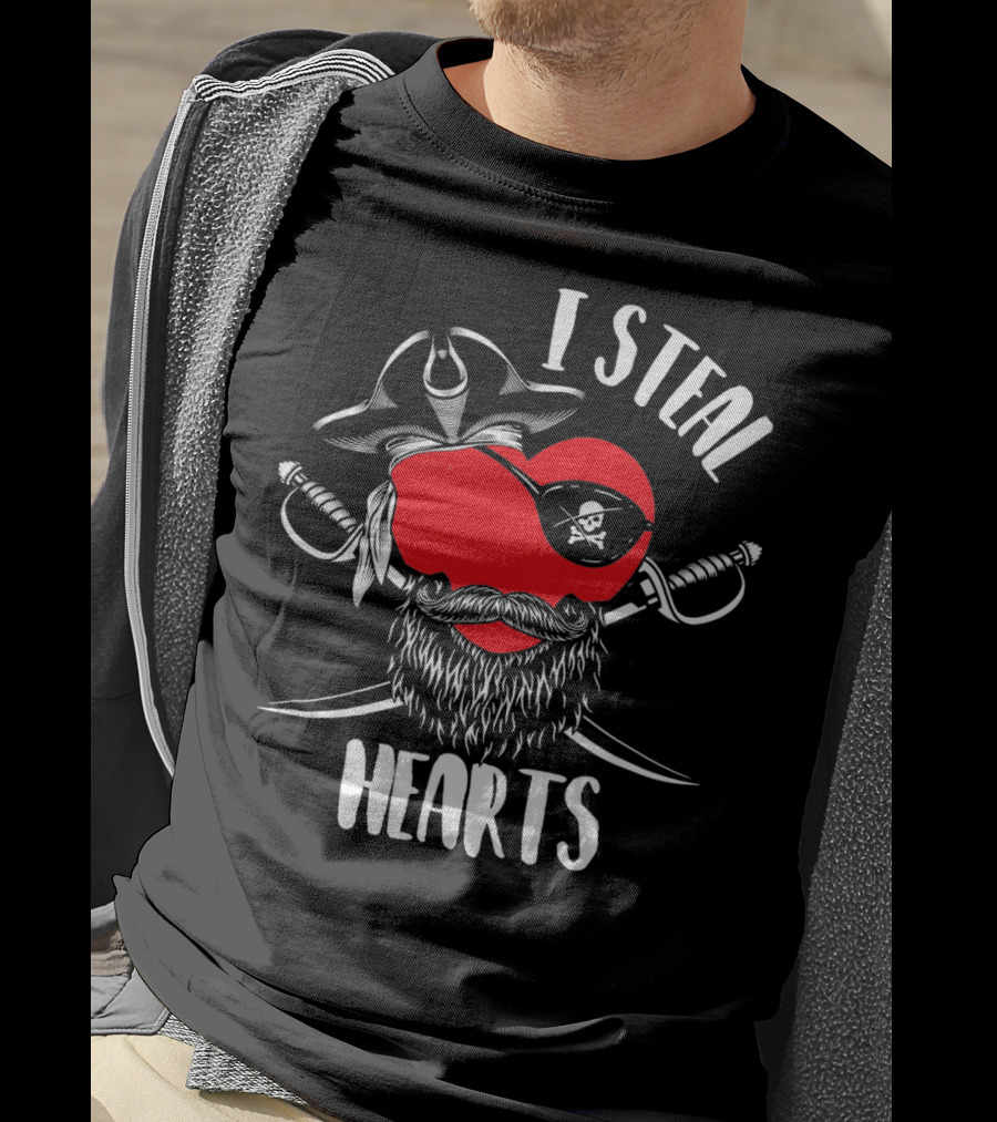 I Steal Hearts Funny Valentines Day Pirate Beard Patch Swords T-Shirt