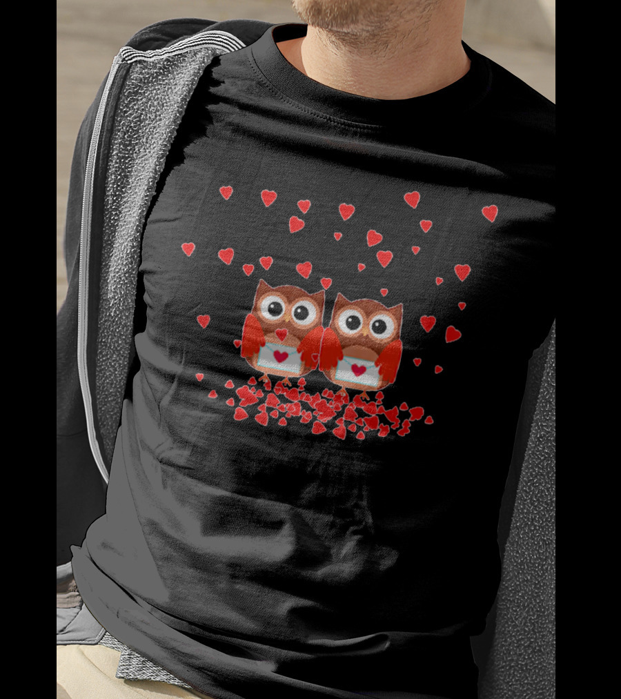 Love Owls Surrounded By Hearts For Valentine T-Shirt