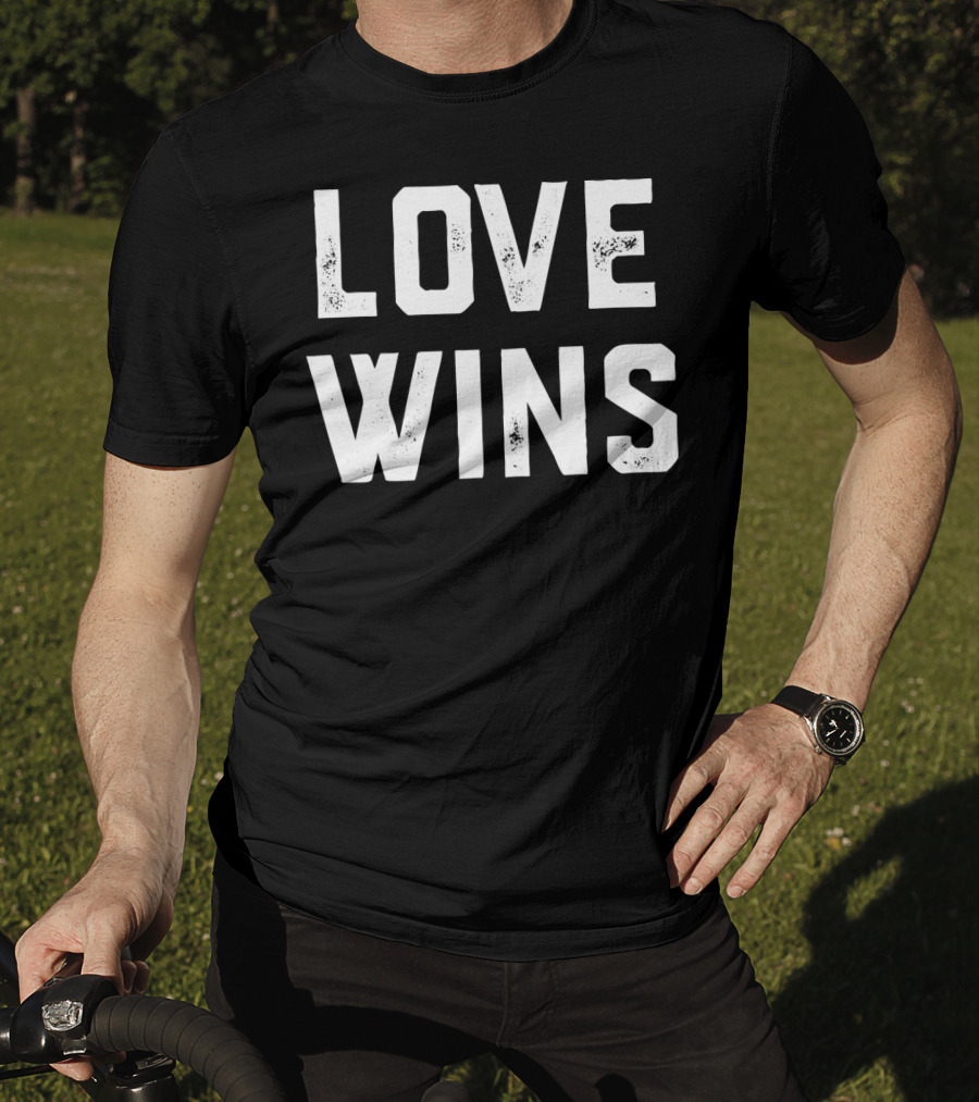 Love Wins Valentine Classic T-Shirt