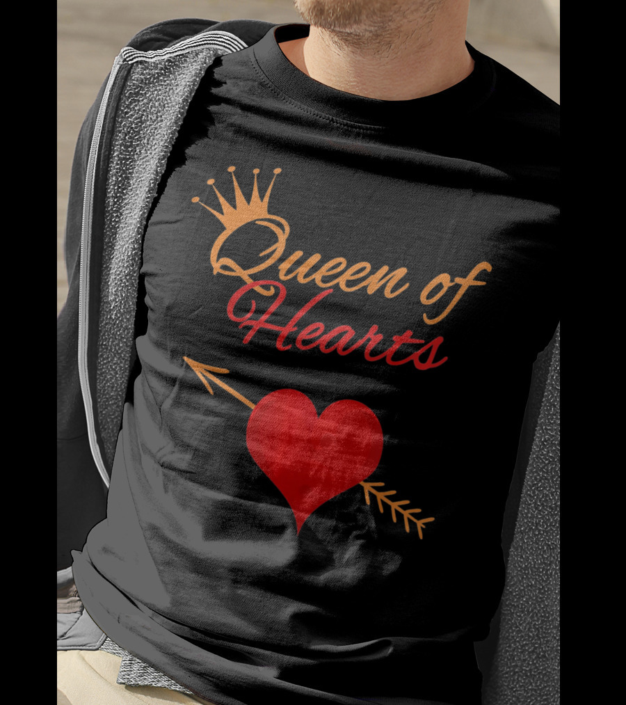 Mothers Day Queen Of Hearts Arrow And Crown T-Shirt