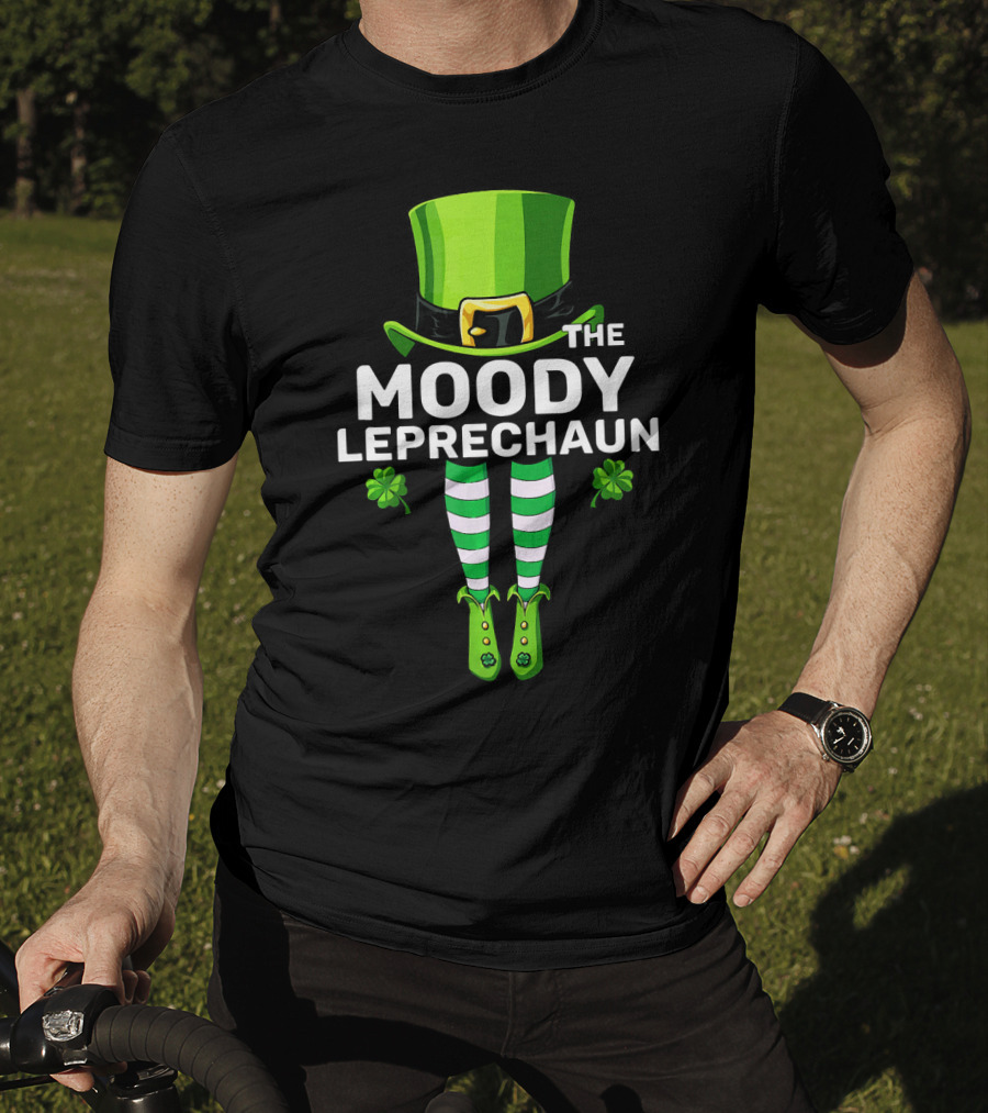 THE MOODY LEPRECHAUN Striped Legs Clover Hat T-Shirt